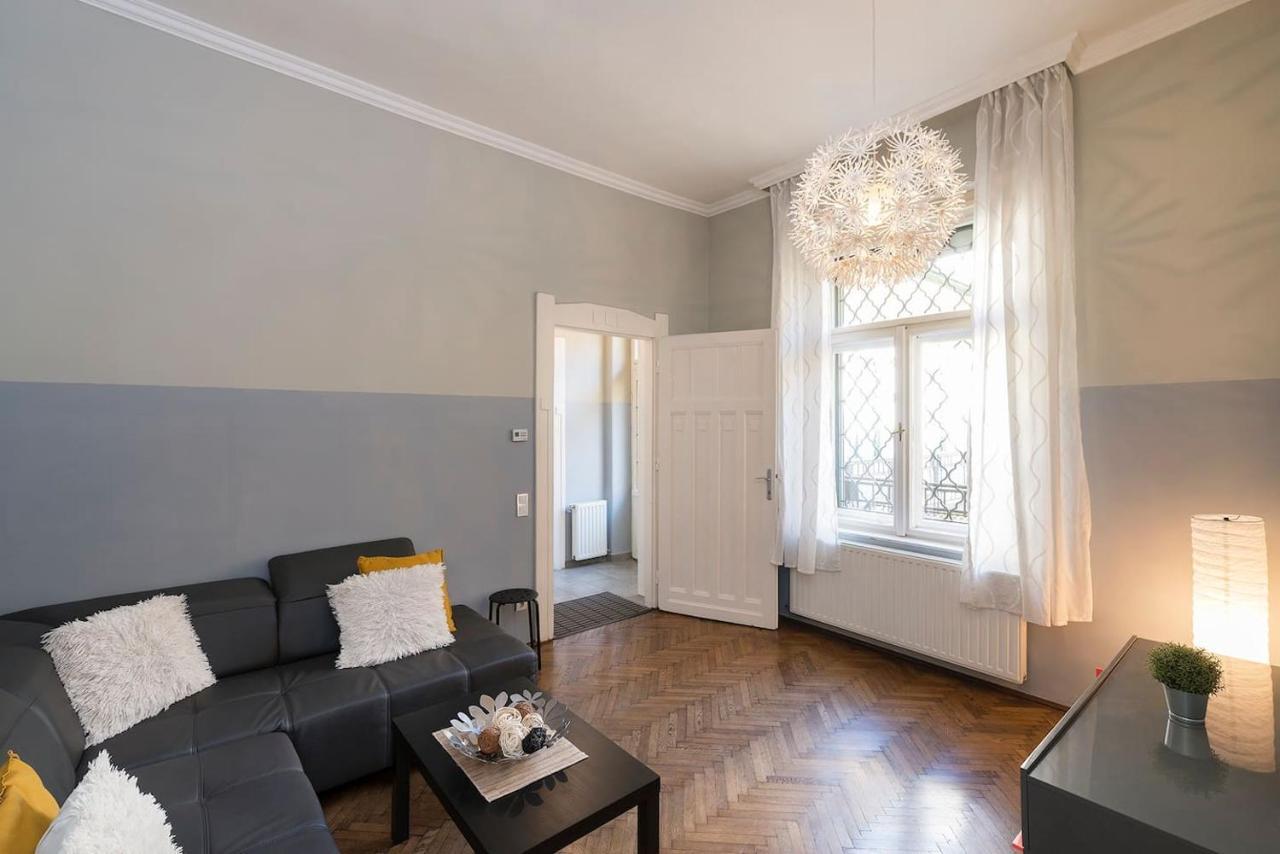 Vaci Street Premier Apartment Будапеща Екстериор снимка